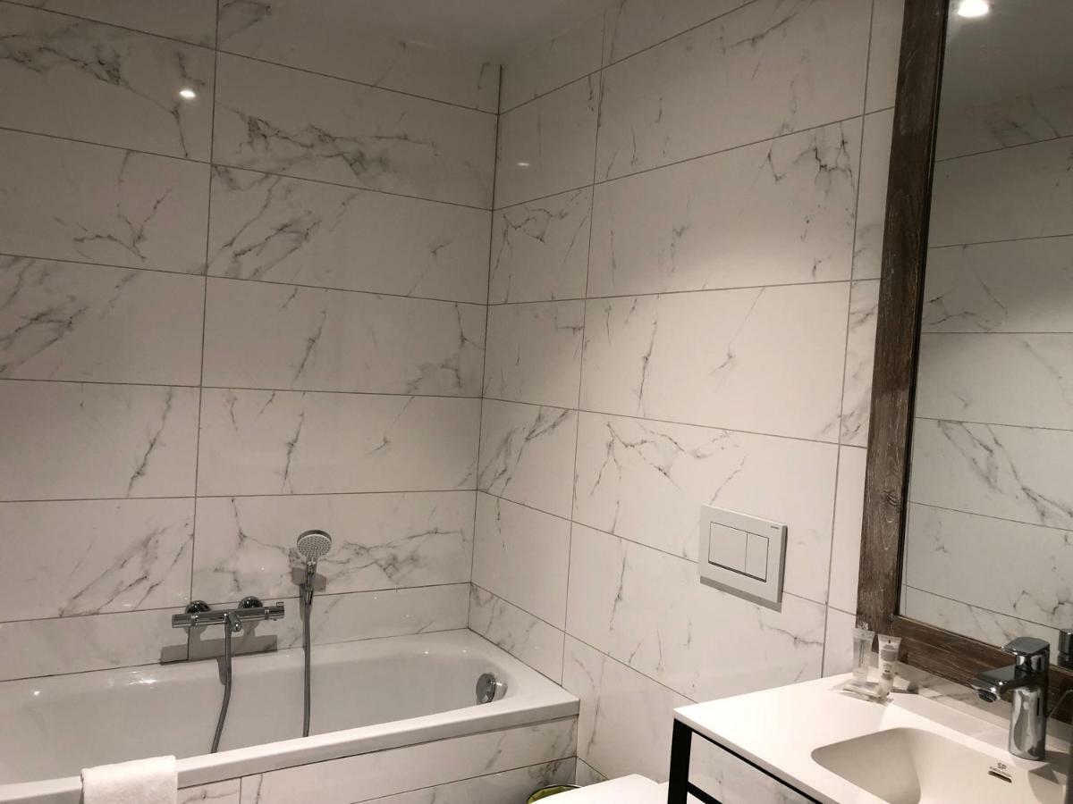 Acropolis - Luxury Appartments I Hotelservice And Parking ミデルケルケ エクステリア 写真